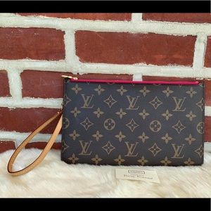 Louis Vuitton Neverfull Pouch MM/GM